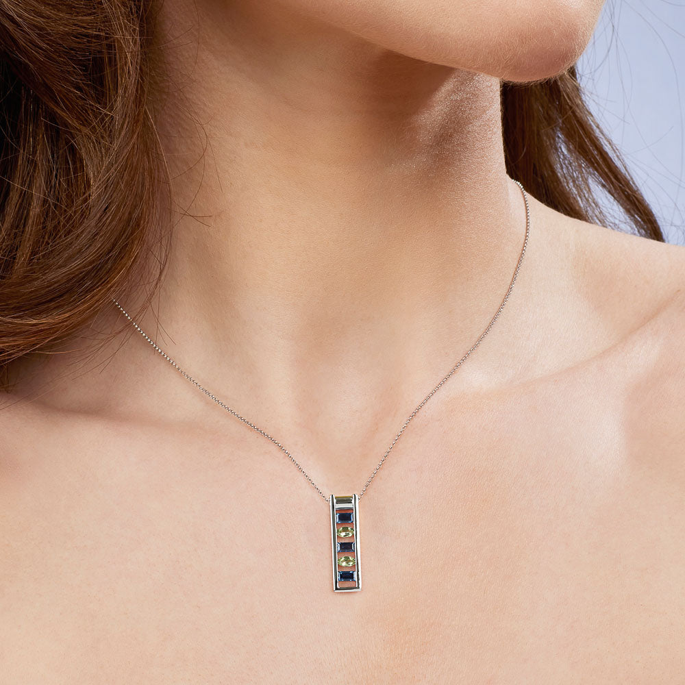 Sapphire Dreams 'Melody' necklace.
