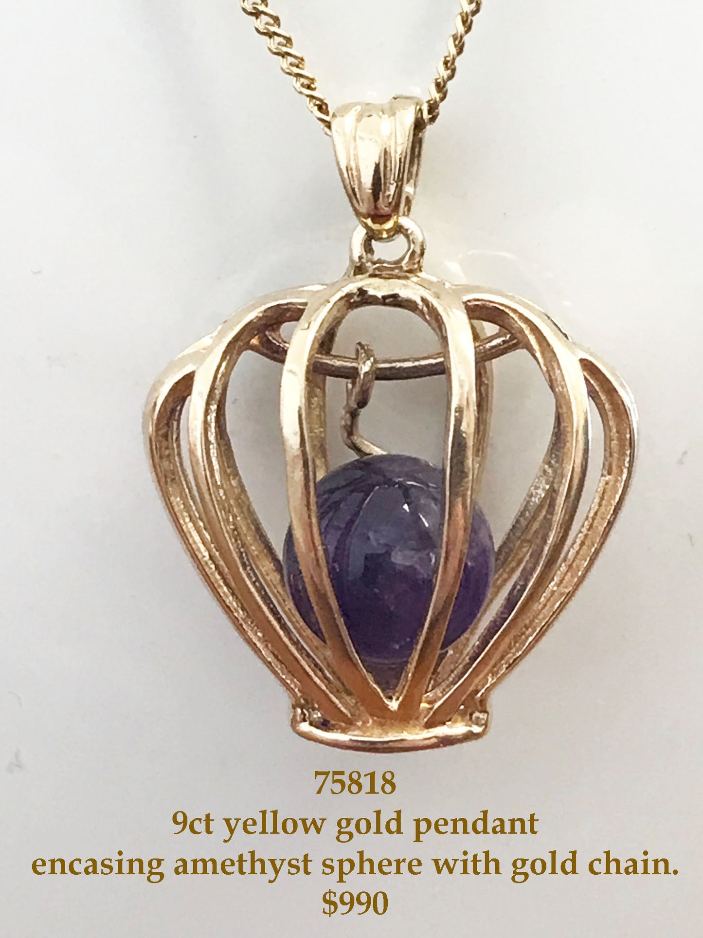 Amethyst and Yellow Gold Pendant and Chain